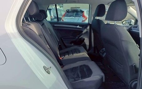 Volkswagen Golf VII, 2017 год, 1 000 000 рублей, 12 фотография