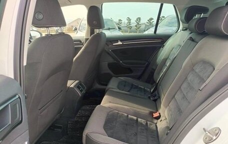 Volkswagen Golf VII, 2017 год, 1 000 000 рублей, 13 фотография