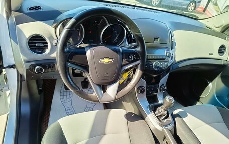 Chevrolet Cruze II, 2013 год, 730 000 рублей, 14 фотография