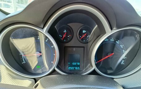 Chevrolet Cruze II, 2013 год, 730 000 рублей, 15 фотография