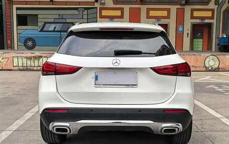 Mercedes-Benz GLA, 2022 год, 1 937 000 рублей, 5 фотография