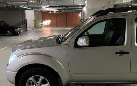Nissan Navara (Frontier), 2008 год, 1 300 000 рублей, 2 фотография