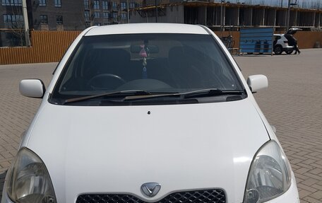 Toyota Vitz, 2004 год, 410 000 рублей, 1 фотография