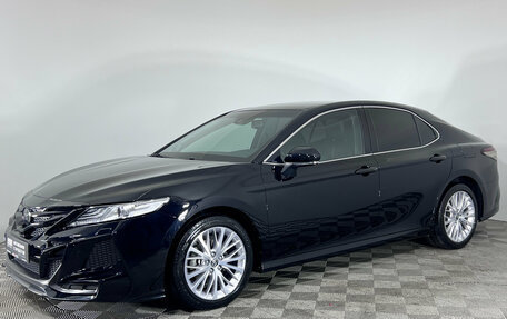 Toyota Camry, 2020 год, 3 120 000 рублей, 1 фотография