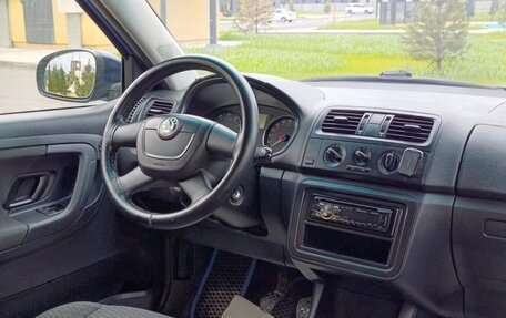 Skoda Fabia II, 2010 год, 365 000 рублей, 10 фотография