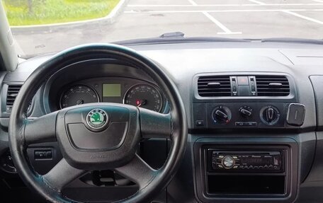 Skoda Fabia II, 2010 год, 365 000 рублей, 11 фотография