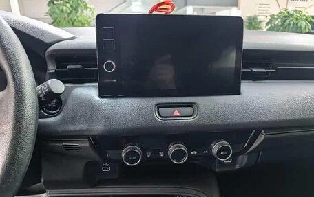 Honda Vezel, 2023 год, 1 680 333 рублей, 12 фотография