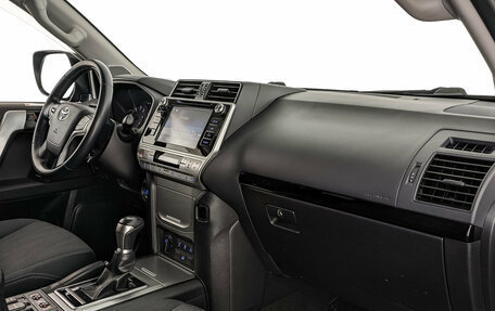 Toyota Land Cruiser Prado 150 рестайлинг 2, 2018 год, 4 600 000 рублей, 13 фотография