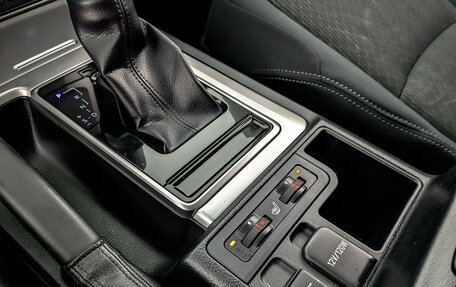 Toyota Land Cruiser Prado 150 рестайлинг 2, 2018 год, 4 600 000 рублей, 21 фотография