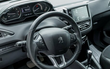 Peugeot 208 II, 2013 год, 674 200 рублей, 10 фотография