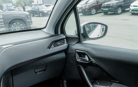 Peugeot 208 II, 2013 год, 674 200 рублей, 12 фотография