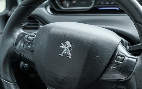 Peugeot 208 II, 2013 год, 674 200 рублей, 13 фотография
