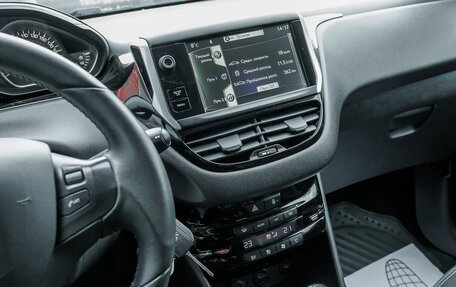 Peugeot 208 II, 2013 год, 674 200 рублей, 17 фотография