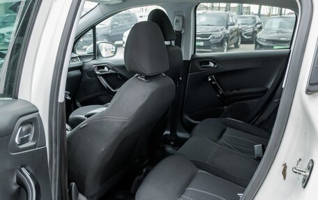 Peugeot 208 II, 2013 год, 674 200 рублей, 21 фотография