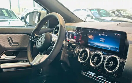 Mercedes-Benz GLA, 2024 год, 3 800 000 рублей, 7 фотография