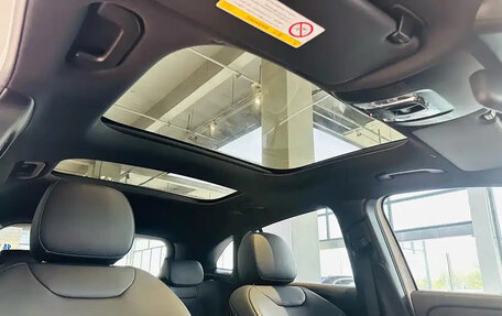 Mercedes-Benz GLA, 2024 год, 3 800 000 рублей, 10 фотография