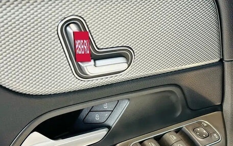 Mercedes-Benz GLA, 2024 год, 3 800 000 рублей, 9 фотография