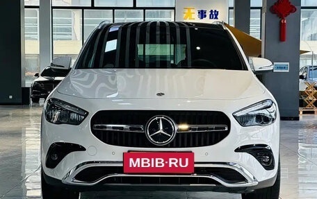 Mercedes-Benz GLA, 2024 год, 3 800 000 рублей, 2 фотография