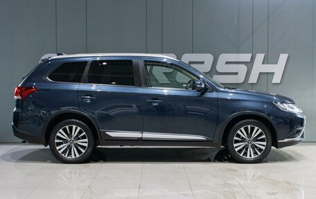 Mitsubishi Outlander III рестайлинг 3, 2019 год, 2 299 000 рублей, 5 фотография