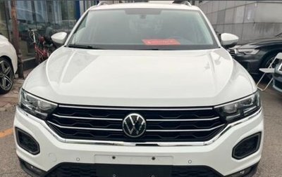 Volkswagen T-Roc I, 2022 год, 1 360 000 рублей, 1 фотография