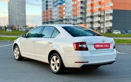 Skoda Octavia, 2019 год, 1 995 000 рублей, 8 фотография