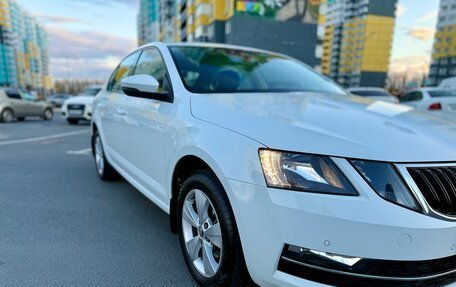 Skoda Octavia, 2019 год, 1 995 000 рублей, 13 фотография