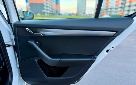 Skoda Octavia, 2019 год, 1 995 000 рублей, 25 фотография