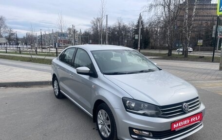 Volkswagen Polo VI (EU Market), 2016 год, 975 000 рублей, 2 фотография