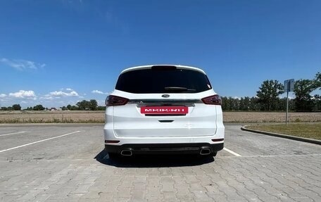 Ford S-MAX II, 2018 год, 1 800 000 рублей, 4 фотография