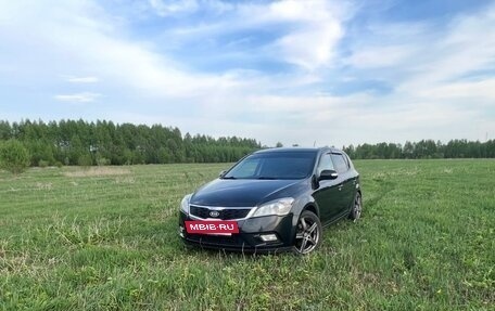 KIA cee'd I рестайлинг, 2010 год, 900 000 рублей, 2 фотография