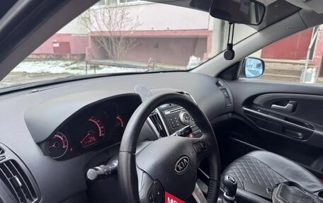 KIA cee'd I рестайлинг, 2010 год, 900 000 рублей, 13 фотография