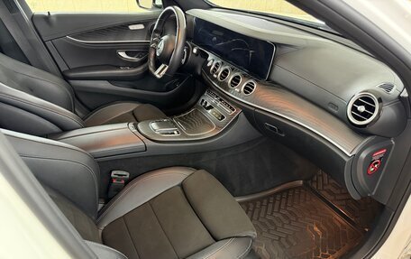 Mercedes-Benz E-Класс, 2020 год, 4 199 999 рублей, 9 фотография