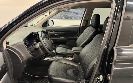 Mitsubishi Outlander III рестайлинг 3, 2019 год, 1 629 000 рублей, 7 фотография