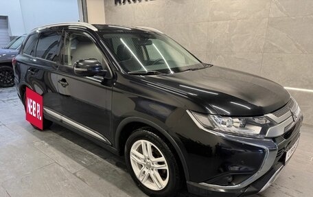 Mitsubishi Outlander III рестайлинг 3, 2019 год, 1 629 000 рублей, 3 фотография