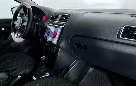 Volkswagen Polo VI (EU Market), 2013 год, 775 000 рублей, 11 фотография