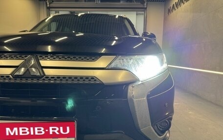 Mitsubishi Outlander III рестайлинг 3, 2019 год, 1 629 000 рублей, 16 фотография