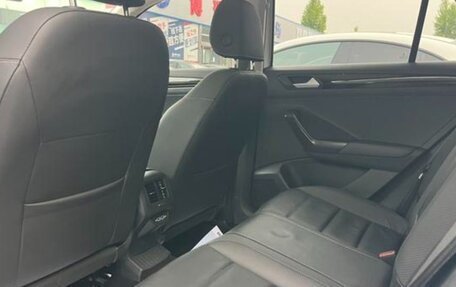 Volkswagen T-Roc I, 2022 год, 1 360 000 рублей, 9 фотография