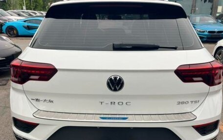 Volkswagen T-Roc I, 2022 год, 1 360 000 рублей, 3 фотография