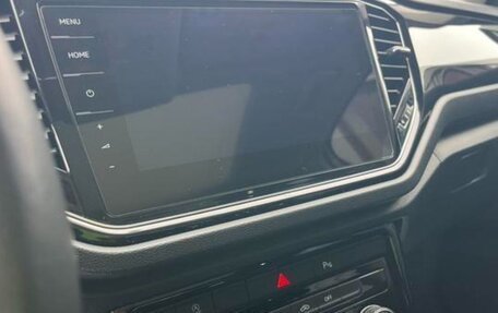 Volkswagen T-Roc I, 2022 год, 1 360 000 рублей, 13 фотография