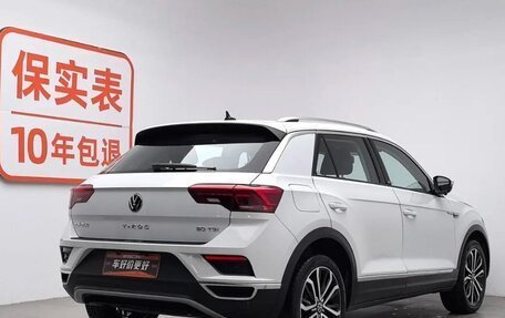 Volkswagen T-Roc I, 2022 год, 1 440 000 рублей, 2 фотография