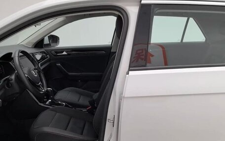 Volkswagen T-Roc I, 2022 год, 1 440 000 рублей, 7 фотография