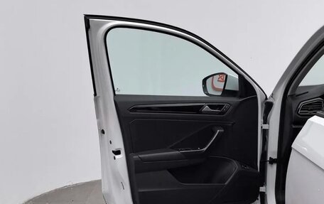 Volkswagen T-Roc I, 2022 год, 1 440 000 рублей, 6 фотография