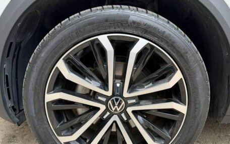 Volkswagen T-Roc I, 2022 год, 1 385 000 рублей, 14 фотография