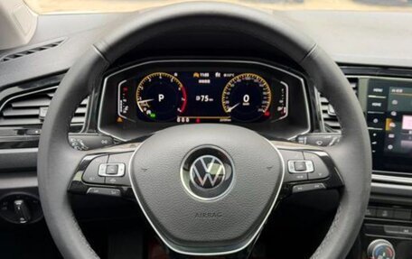 Volkswagen T-Roc I, 2022 год, 1 385 000 рублей, 9 фотография