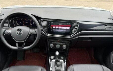 Volkswagen T-Roc I, 2022 год, 1 385 000 рублей, 10 фотография