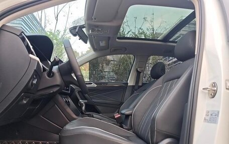Volkswagen Tiguan II, 2023 год, 2 290 000 рублей, 7 фотография
