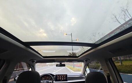 Volkswagen Tiguan II, 2023 год, 2 290 000 рублей, 22 фотография