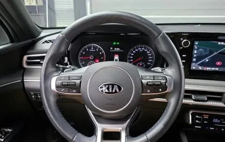 KIA K5, 2021 год, 1 710 000 рублей, 6 фотография
