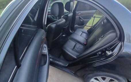 Toyota Avensis III рестайлинг, 2005 год, 499 000 рублей, 9 фотография