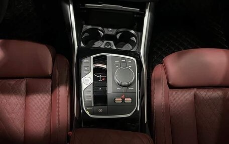 BMW 3 серия, 2023 год, 3 764 000 рублей, 10 фотография